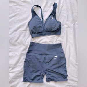 Gymshark Women’s Vital Seamless 2.0 Set | V-neck bra and shorts